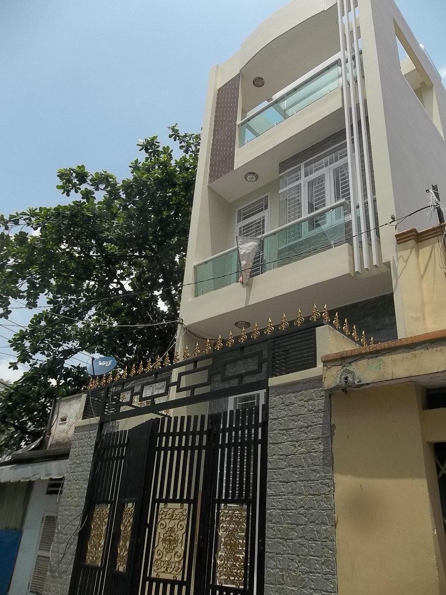Bán gấp nhà phố Đội Cấn 42m2x 6 Tầng, mt...